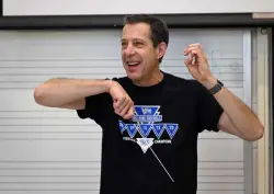 'Beyond the music room': Vernon Hills High director of bands to retire after 26 years